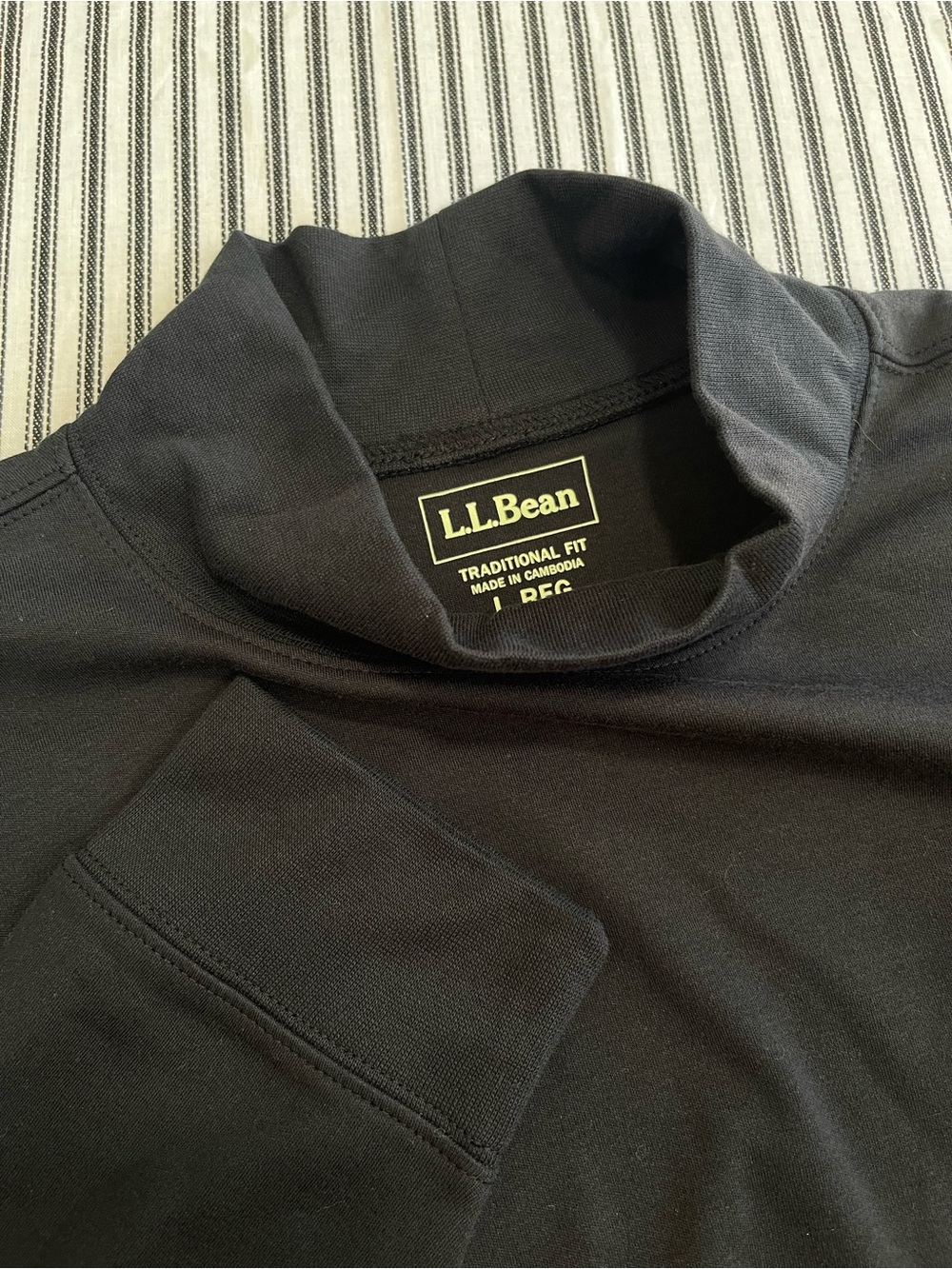 L.L.Bean Black Cotton Turtleneck Long Sleeve Shirt - Picture 3 of 4